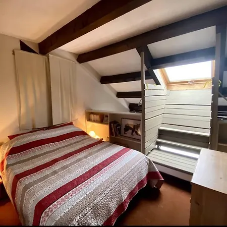 Tres Jolie Duplex A